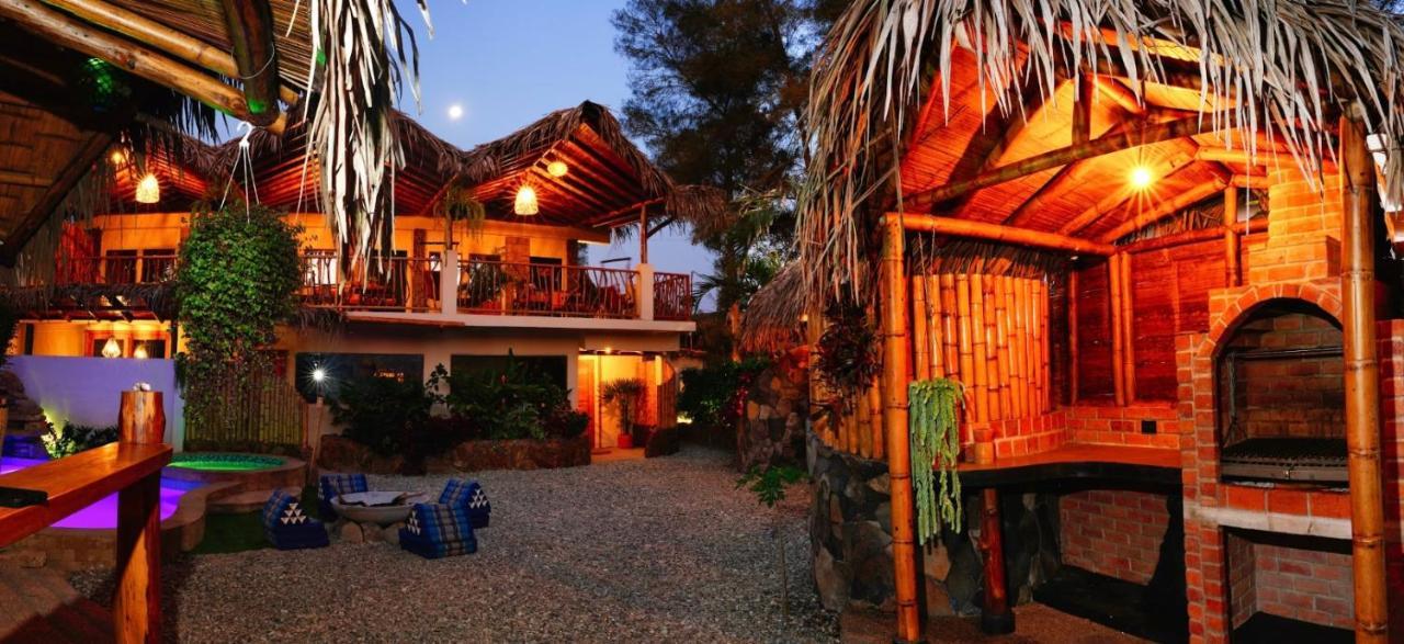Tres Palmas Hotel Montanita Exterior photo